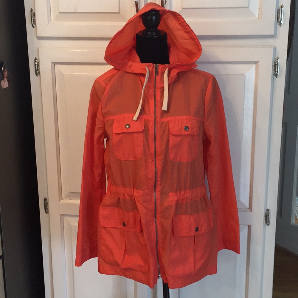 GAP windbreaker